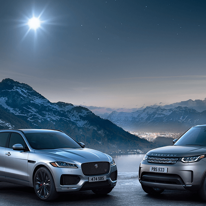 Jaguar Land Rover range rover in the mountains